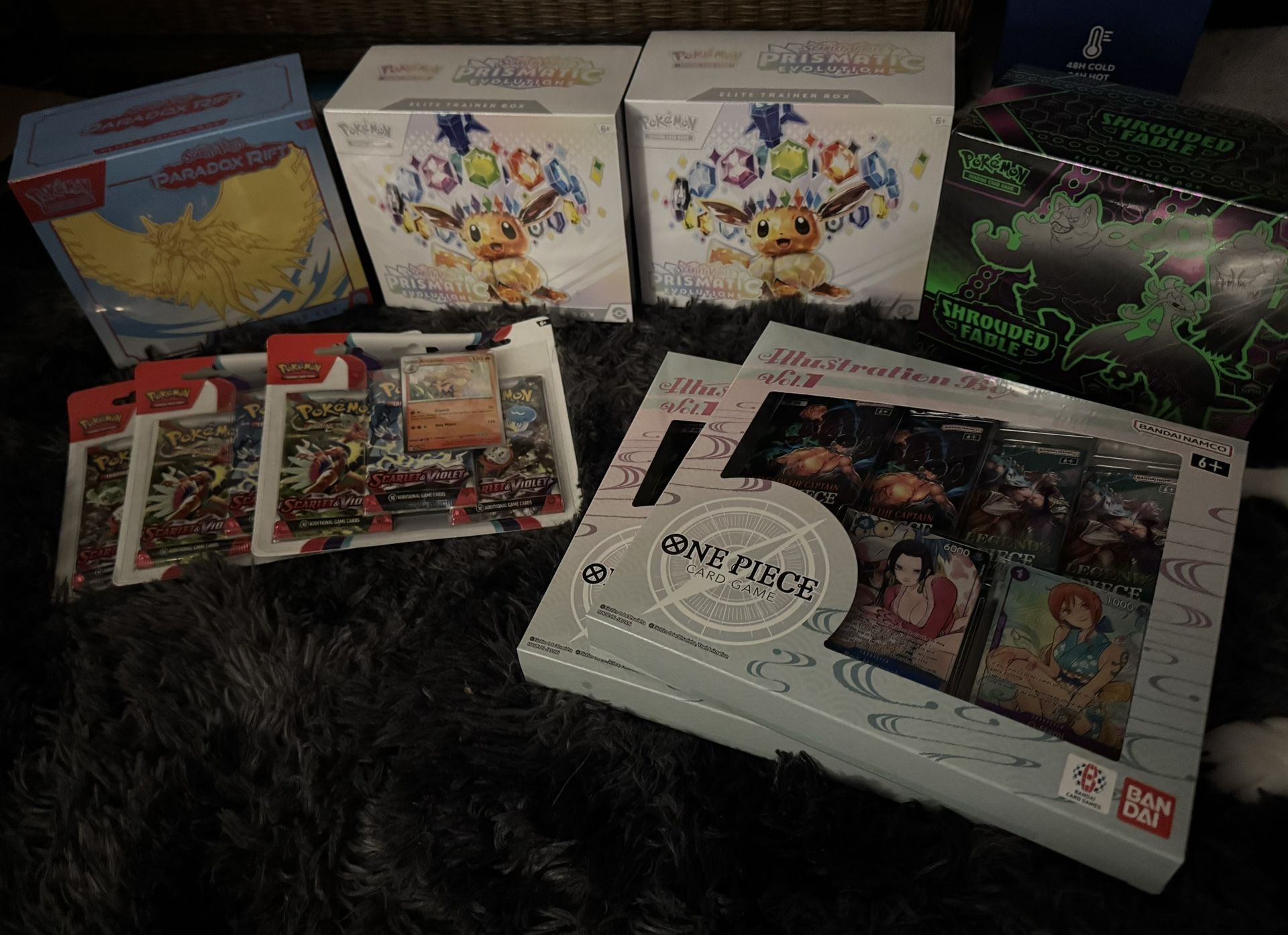Pokémon ETBs / One Piece Box