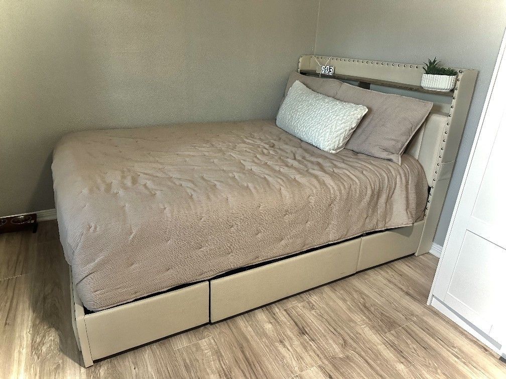 Queen Size Bed Frame Only No Matress