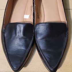 Women Flats Size 8