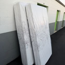 NEW (2) Memory Foam Twin Mattresses for Bunk Bed 🛏️ *SALE* Bundled Discount‼️ FREE Delivery 🚚 