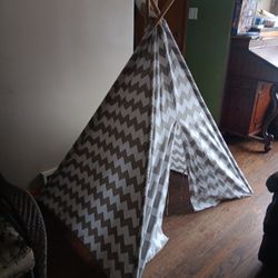 5 Ft Teepee Play Teen For Kids Foldable 5 Ft Wood  Poles 