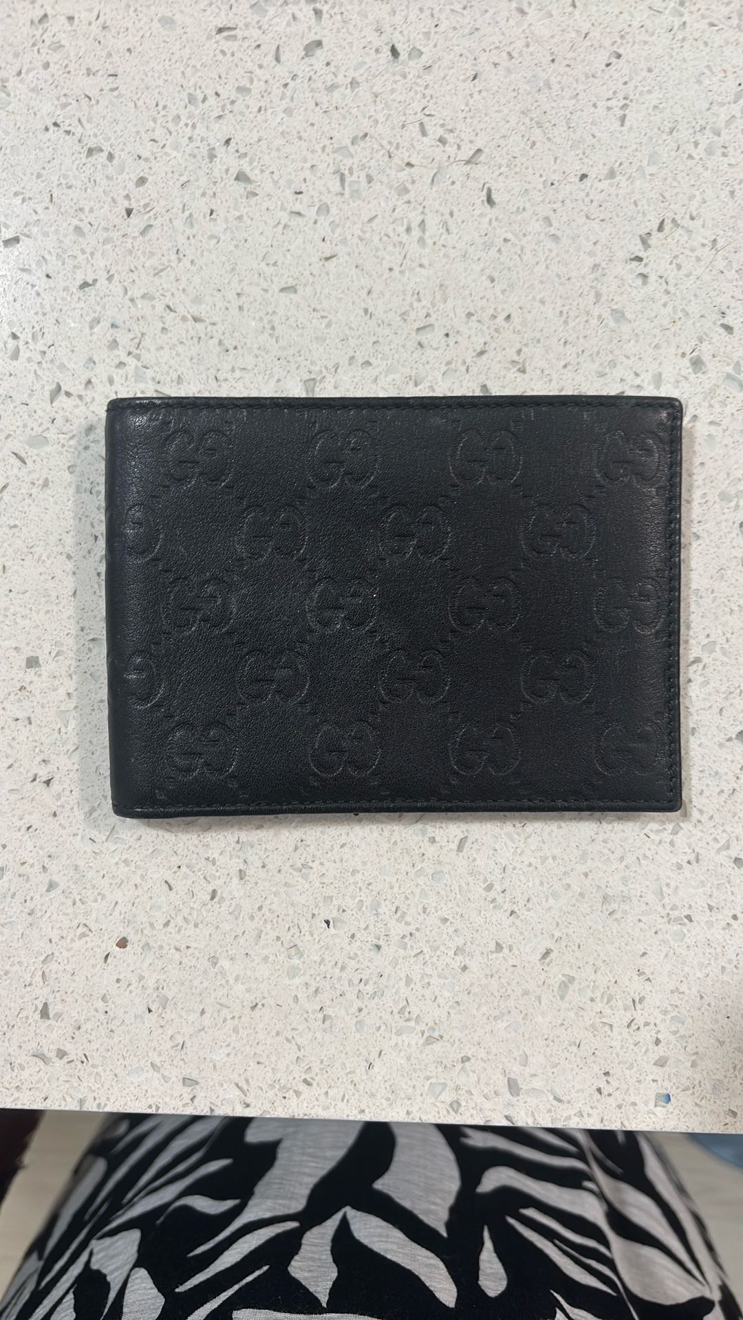 Men’s GG Wallet Like New Leather authentic
