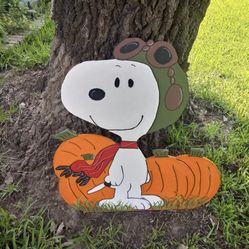 Custom Peanuts Halloween Yard Decor