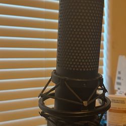 Microphone 
