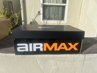 NIKE AIR MAX DN8 "BLACK/GREEN STRIKE-DK SMOKE GREY-BLACK"