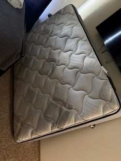 Free full size mattress