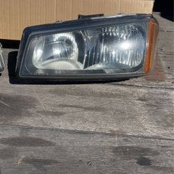 2007 Chevy Pickup Headlights