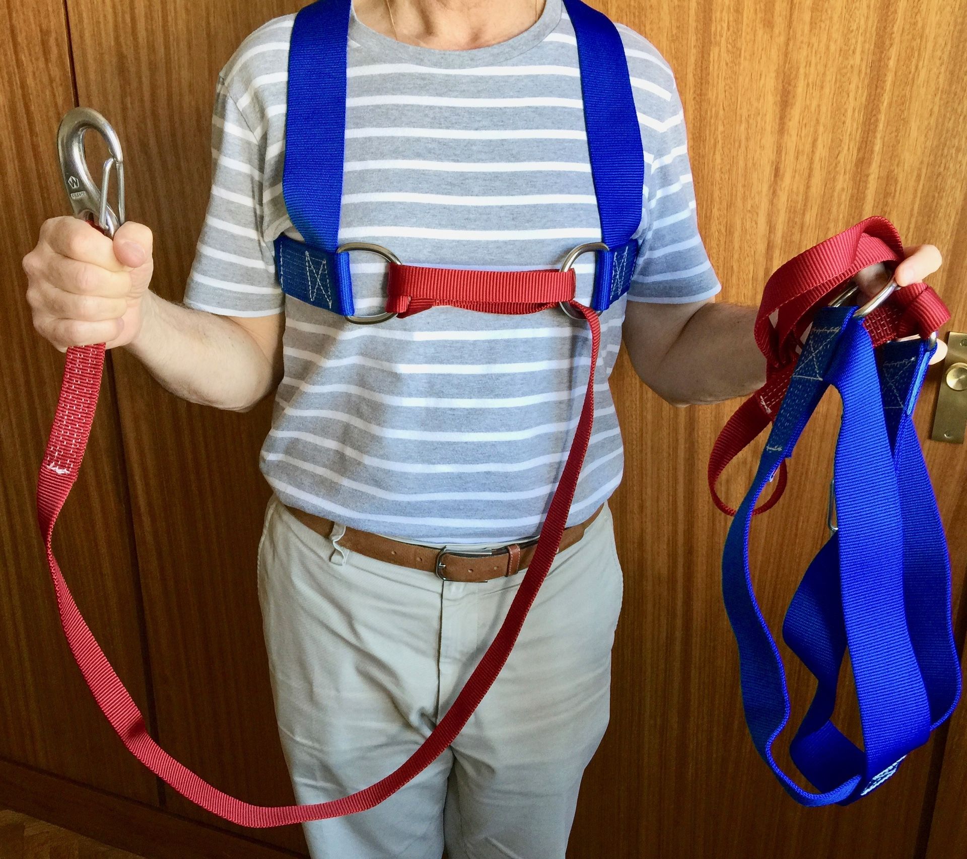 LIRAKIS NEWPORT SAILING SAFETY HARNESS- CARABINER HOLD-2 AVAILABLE: SIZE S OR M