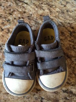 Gap shoes