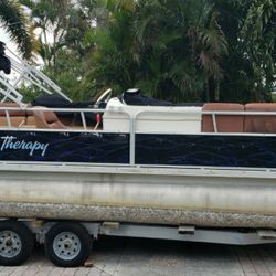 25ft Pontoon 90hp Johnson Trailer Custom Paint