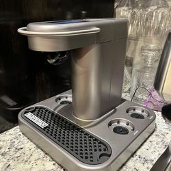 Bartesian cocktail maker