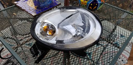 Headlight for dodge neon (right)