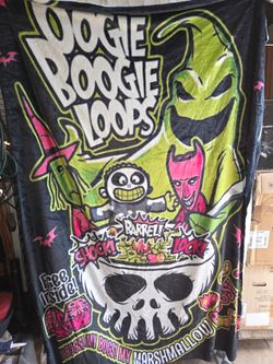 "Oogie Boogie Loops" 60x80 Cozy Throw Blanket New (Price Is Firm)