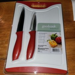 #NEW CUTTING BOARD WITH TWO KNIVES