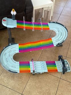 Hot Wheels Mario Kart Rainbow Track Set