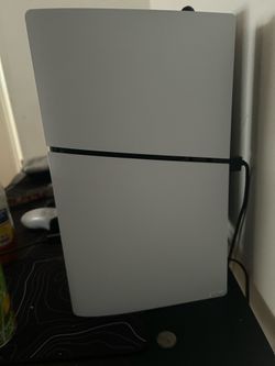 PS5 SLIM 1TB and Remote