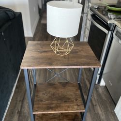 End Tables (2) With lamps (2)