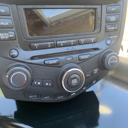 Honda Accord 2003-2007 OEM Radio