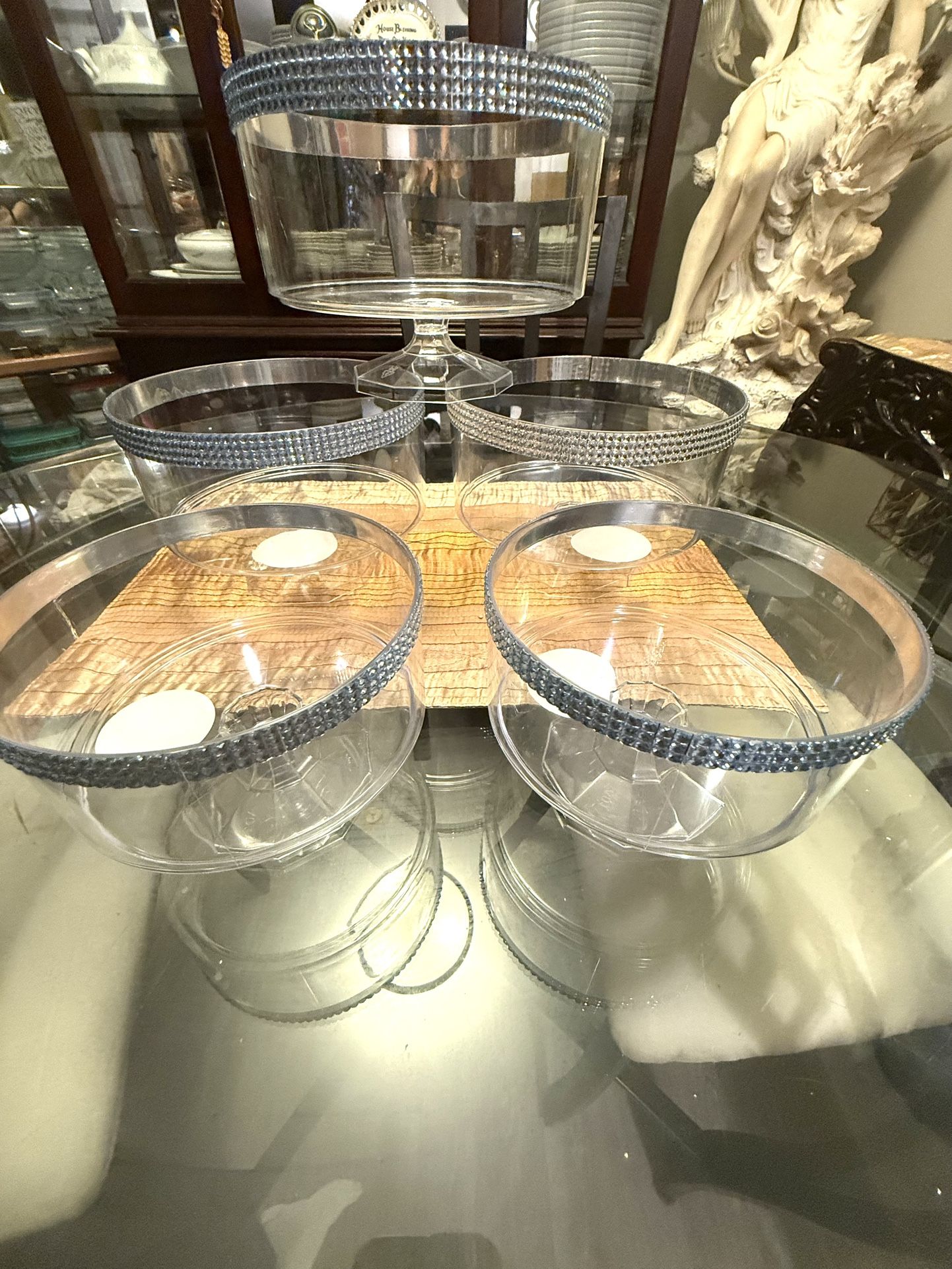 Plastic Fruit Bowl With Crystal Lining