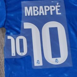 Real Madrid 2025/2026 Kids Kit 