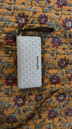 Michael Kors Wallet $15