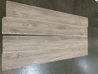 Vinyl plank