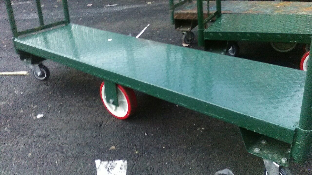 "u-boat" platform truck by uLine