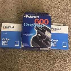 Poloroid 600 One Step Instant Camera W/ 2 Packs Of Film