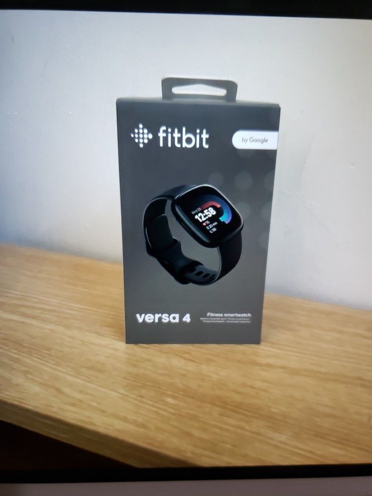 Fitbit Versa 4 Fitness Smart Warch