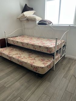 Twin Day Bed W/ Two Twin Mattresses!
