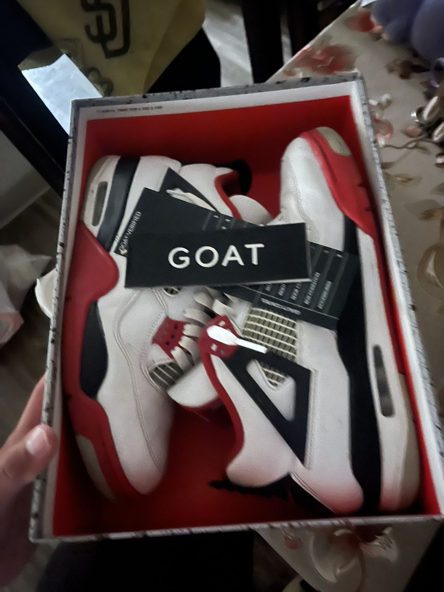 Jordan Four Fire Red 10.5 TRADES