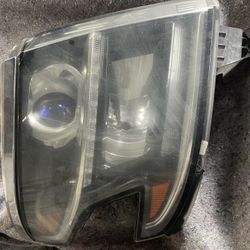 2015-2020 Chevy Tahoe RH Headlight 