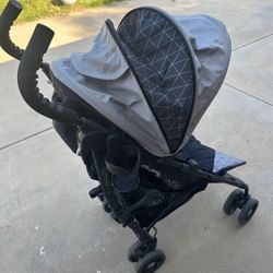 Summer I 3D Convenience Stroller With Cup Holder 