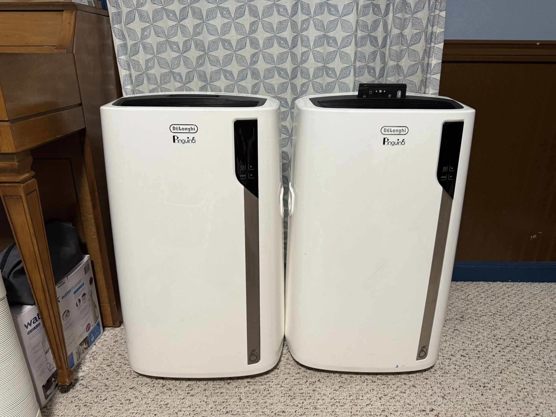 De'Longhi Pinguino 4-in-1: Air Conditioner, Heater, Dehumidifier, and Fan with windows kits and remote