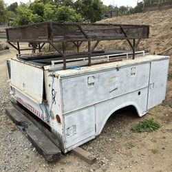 8 Ft. Utility Box 