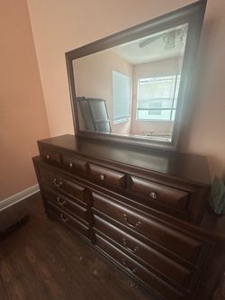 Bed & dresser