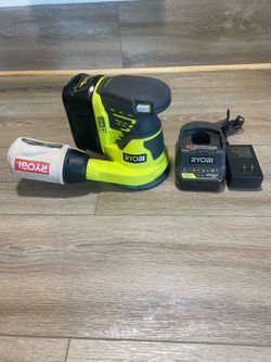 Ryobi Random Orbit Sander Kit