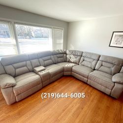 POWER GREY RECLINING BRAND NEW SECTIONAL 