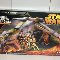 2005 Hasbro Star Wars Revenge of the  Sith Republic Gunship - New Sealed. Minor Wear, please See Description and Pictures. 