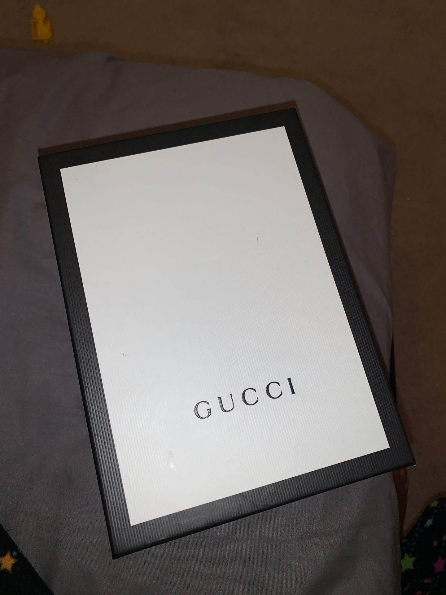 TODDLERS GUCCI SHOES (Size 22)