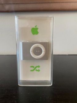 Vintage Apple Ipod Shuffle 2nd Generation Silver 1GB A1204