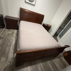 Queen Bed  Solid Wood 