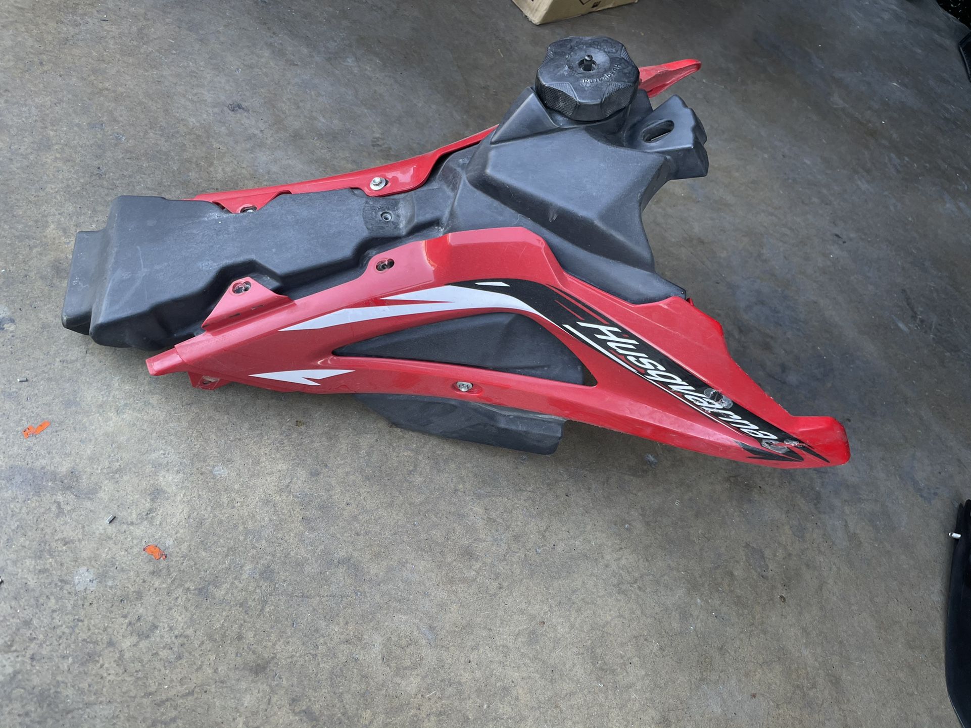 12 Husquvarna TE250 Stock Fuel Tank