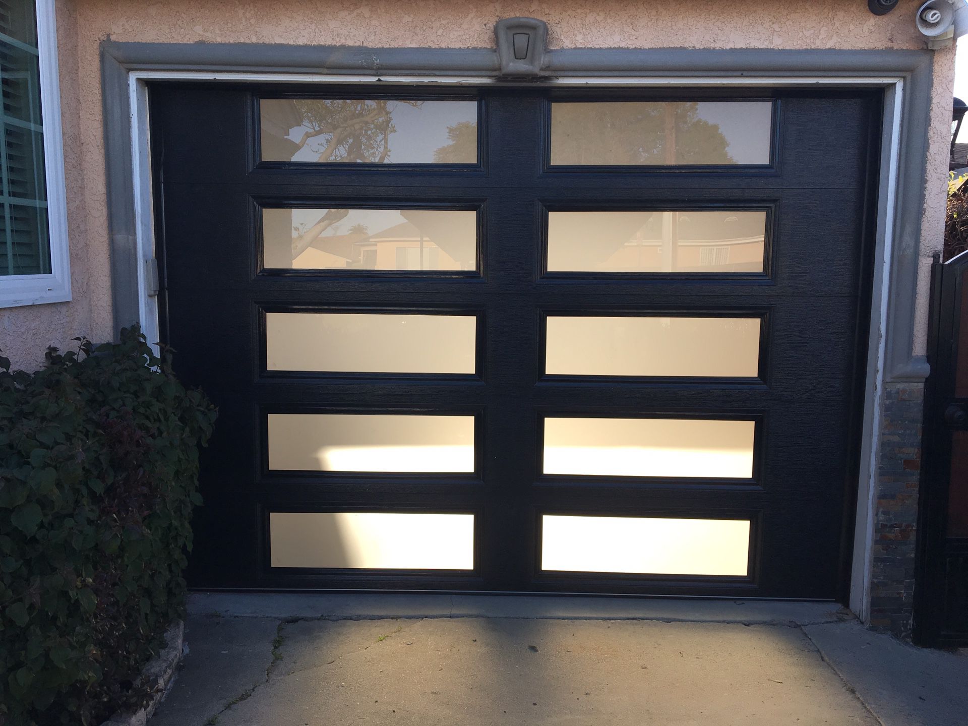 Garage doors sales and repairs