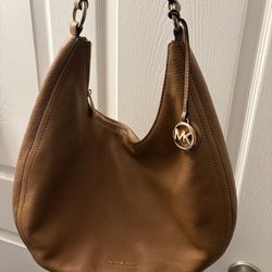 Micheal Kors Purse