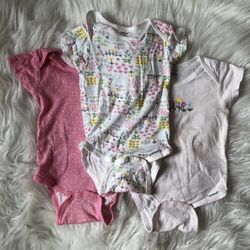 3 Onesies 12M baby bodysuit