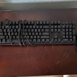 Razer Huntsman V2 and Logitech Mouse