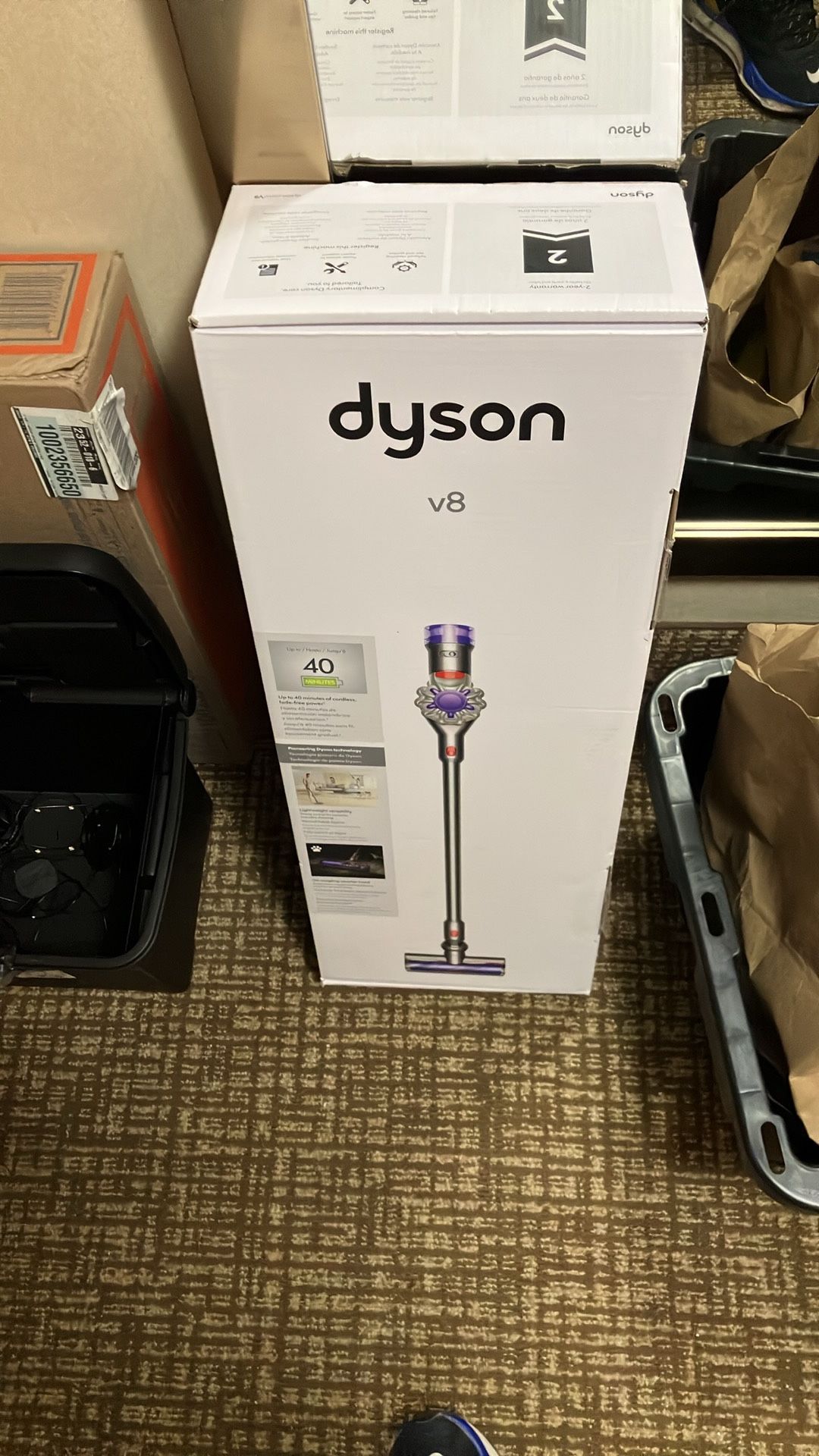 Dyson v8 Cordless vacuum