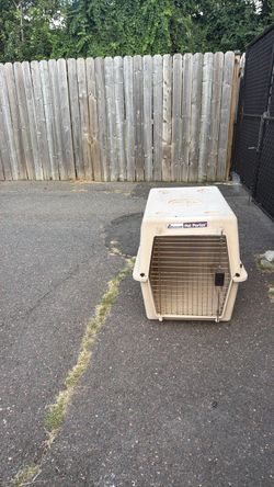 Dog crate