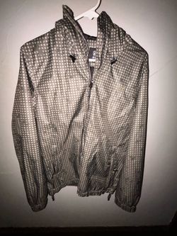 QILO Men's Jacket with Grid Pattern size medium